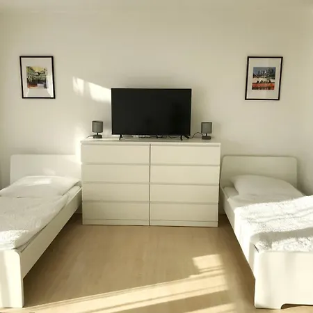 Apartment With Balkony In At Dresden Radebeul