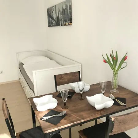 Apartment With Balkony In At Dresden *
